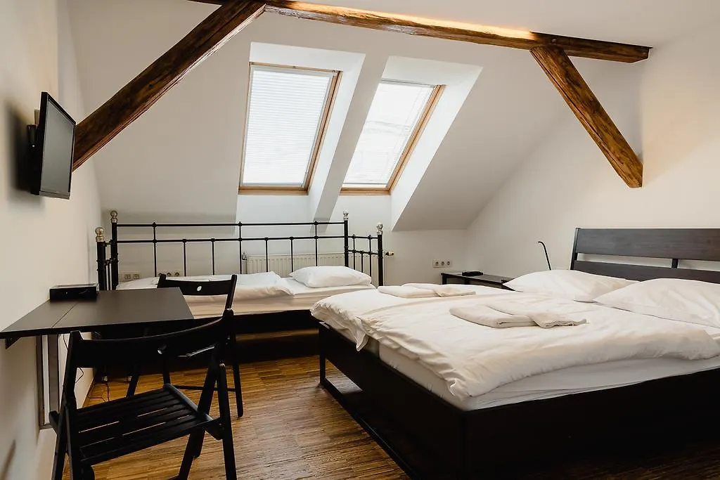 **  Bed & Breakfast Atticus Ljubljana Slovenië